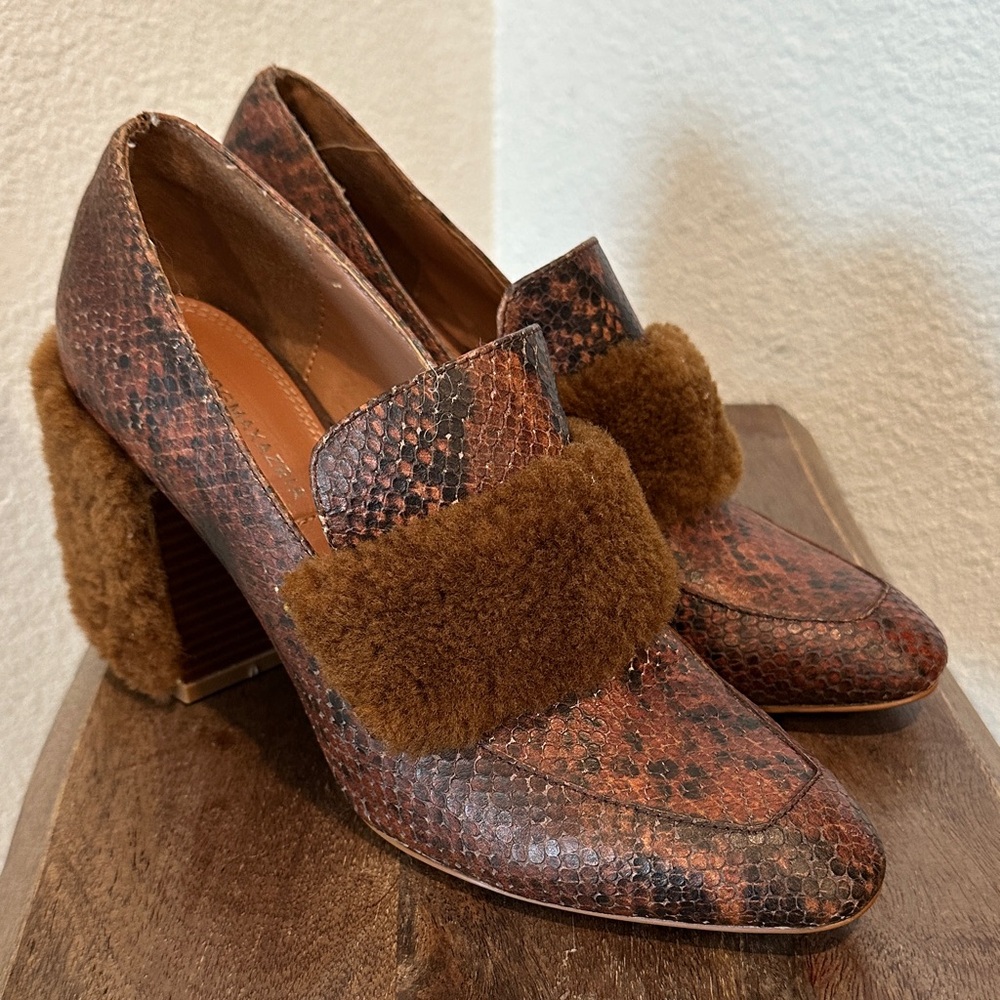 BCBGMAXAZRIA “Lambo” Furry Cognac Leather Loafers Size 39 US 8.5